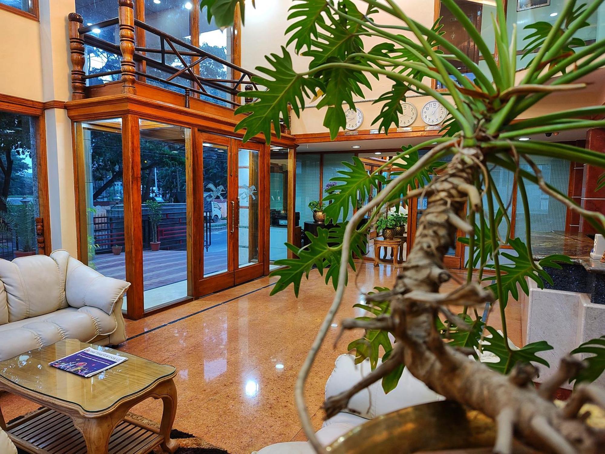 Hotel Presidency Kempegowda International Airport Бенґалуру Екстер'єр фото