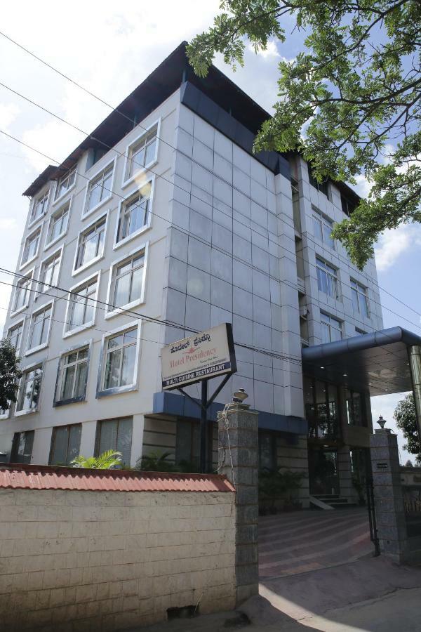 Hotel Presidency Kempegowda International Airport Бенґалуру Екстер'єр фото